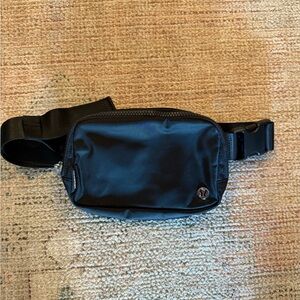 Lululemon Athletica Black Belt Bag with Adjustable Strap